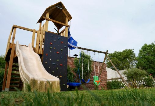 DIY children's playground from an ant view. Free 3D SketchUp model available!